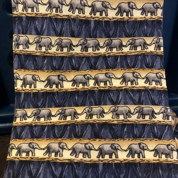 Jimmy Valvano Collection Two Silk Tie Made in USA by Stonehenge ELEPHANTS - Picture 6 of 6